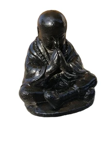 Praying Shaolin Monk Statue – Black – Stone