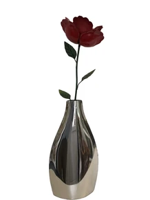 Flat vase nickel, beautiful special design.