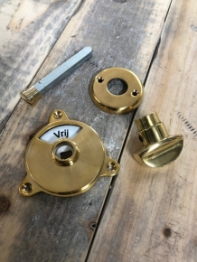 Twist lock for toilet or bathroom - polished brass