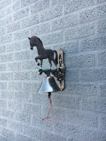 Deurbel ''Paard'' - gietijzer