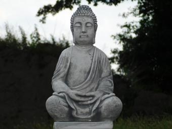 One-off: Buddha on pedestal - 83 cm - Stone