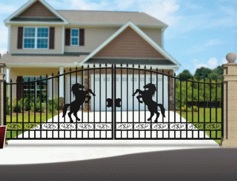 Beautiful black wrought iron gate – 547 cm wide – with rearing horse