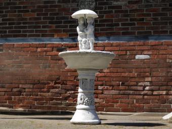  Garden Fountain with Children and Dog under Umbrella - 130 cm - Stone