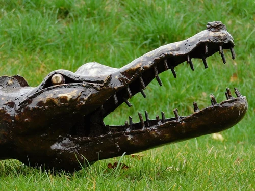 Crocodile XL - 220 cm - Unique and Handmade from Metal