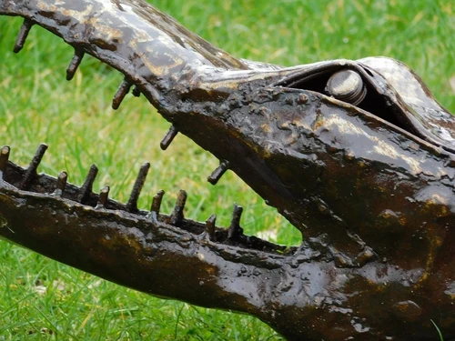 Crocodile XL - 220 cm - Unique and Handmade from Metal