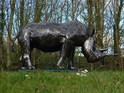 Rhinoceros ‘’Suma‘’ XXL - 120 x 250 cm - Handmade and Unique
