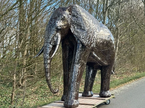 Elephant ‘’Igor‘’ XXL - 210 cm - Handmade & Unique