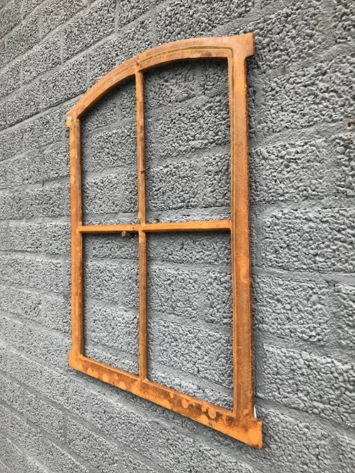 Stable window ‘Rost’ – 47.5 x 63 cm – Cast iron