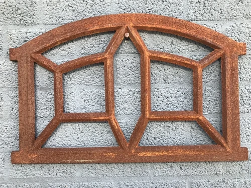 Cast iron stable window spider, small