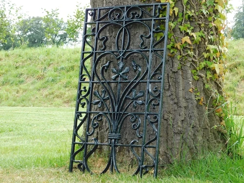 2 Pieces: Grid - Green - Powder-coated - Cast iron - Ornament