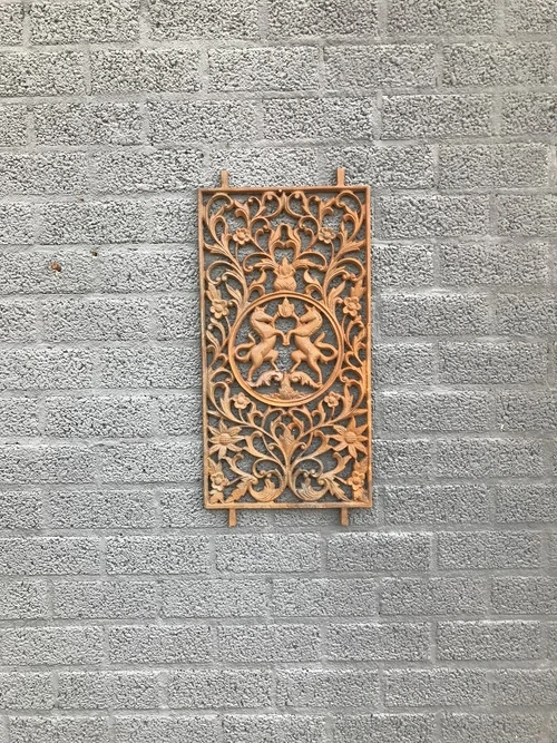 Türgitter / Fenstergitter aus Gusseisen mit kunstvollem Ornament