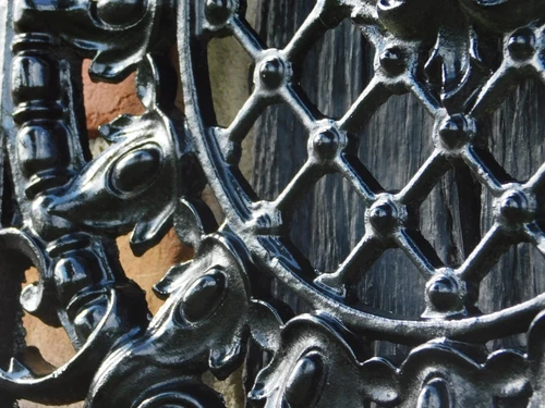 Door grille with Woman - Alu - Black - Grille