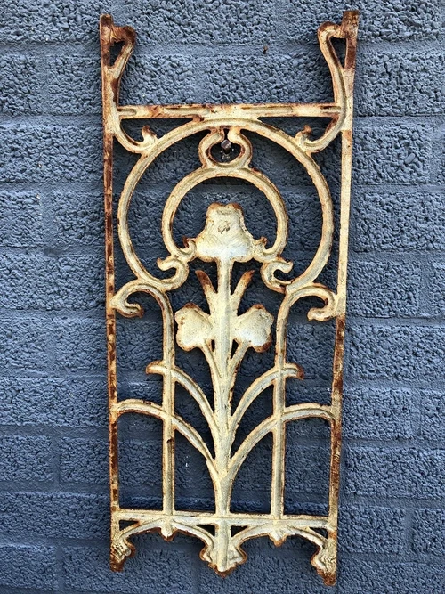 Metal decorative rack, cast iron rust, rt nouveau, rose rack as country decoration, wall rack tulip.