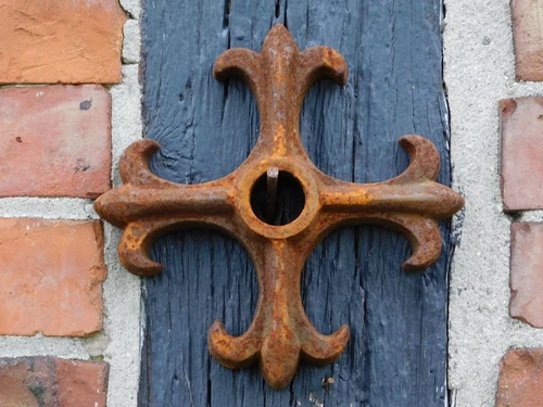 Wall anchor Cross - 19 x 19 cm - Cast iron