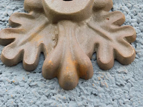Cast Iron Wall Anchor – Oak Leaf Shape – Decorative Beam Anchor and Facade Ornament