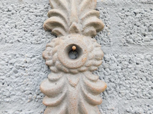 Maueranker aus Gusseisen – Doppelblattform