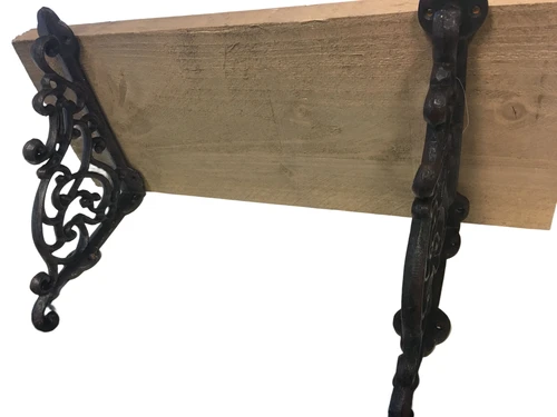 Pair of shelf supports, bracket, small, cast iron