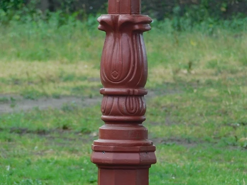 Sturdy Lamp Post - 320 cm - Cast Iron Menie Rough with Black Cap