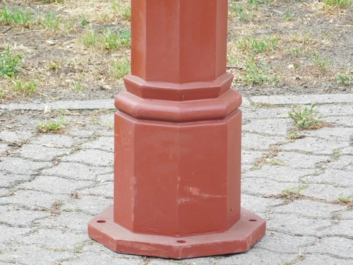 Sturdy Lamp Post - 320 cm - Cast Iron Menie Rough with Black Cap