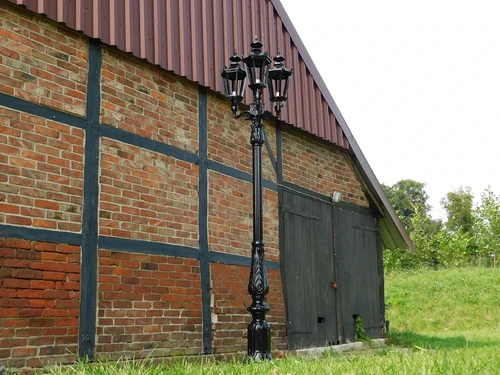 Lamp post Triple Crown with Crowns - 300 cm - Alu