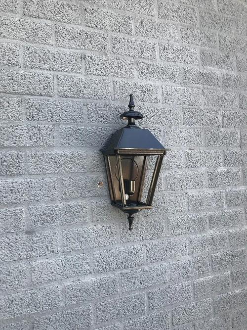 Outdoor lamp 