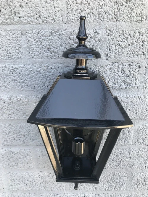 Outdoor lamp 
