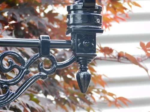 Klassieke buitenlamp, aluminium - zwart, kasteelarm + kleine kap