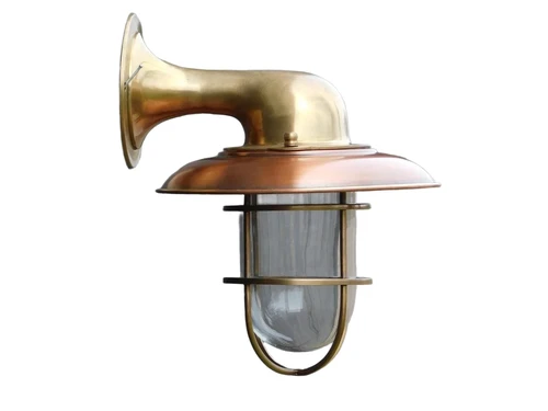 Ship's lamp - brass/copper - wall lamp