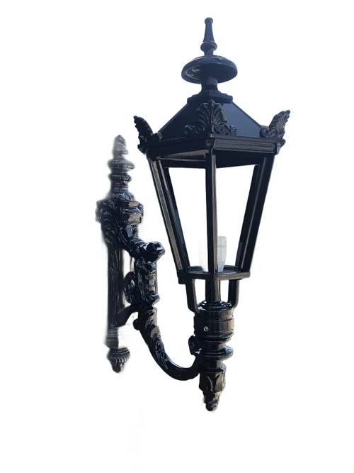 Wall outdoor light Maas 65, Alu cast with Lamp Fixture and Glass.