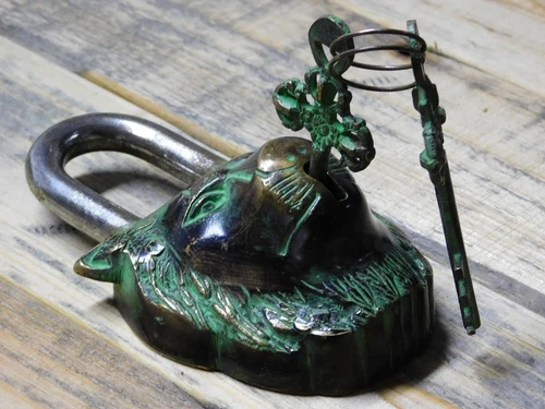 Padlock Lion - Brass - Green Finish - Incl. 2 Keys