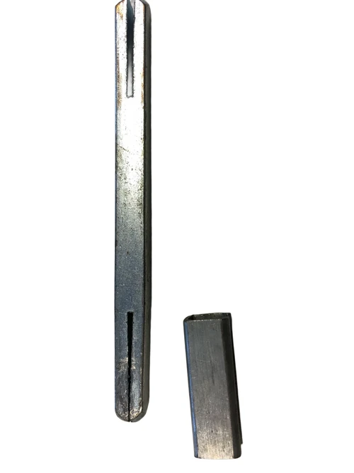 Adapter sleeve - for thickening a door handle pin - metal