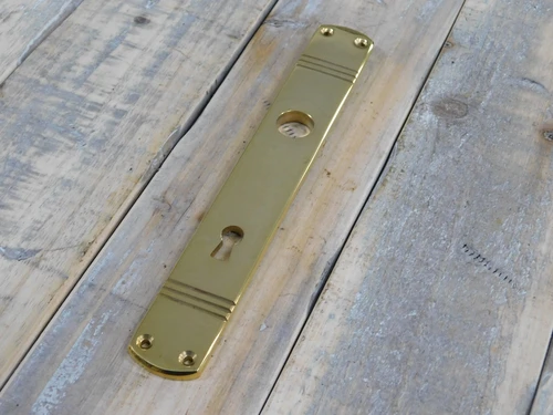 Long door plate, ''Laudi'' in polished brass, 1930s style, beautiful.