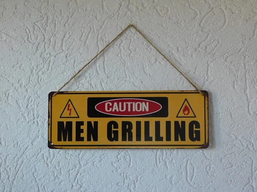 Wall plate - Caution Men Grilling - metal