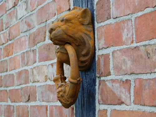 Grote Leeuwenkop als Deurklopper - Gietijzer rust-bruin