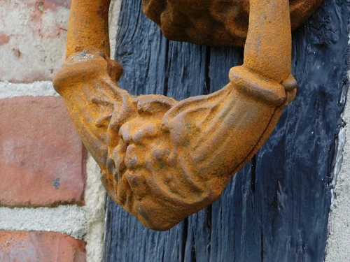 Grote Leeuwenkop als Deurklopper - Gietijzer rust-bruin
