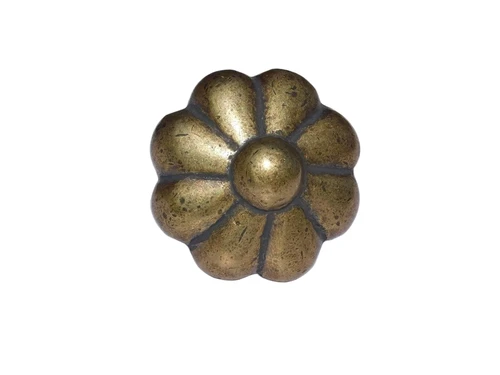 Flower Knob - 39 mm - Antique Brass - Solid