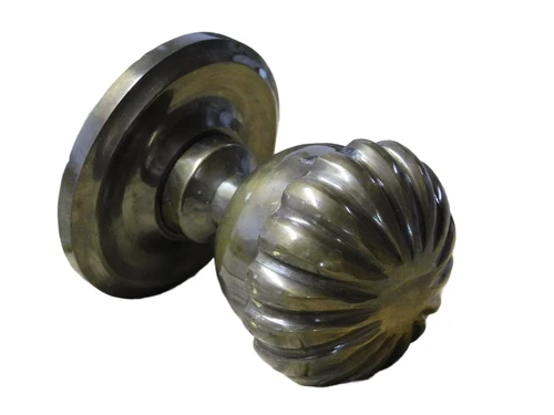 Door Knob Round with Rosette - Fixed and Turnable - Brass