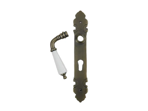1 halve set van deurbeslag , messing patina met antieke wit keramische handvaten