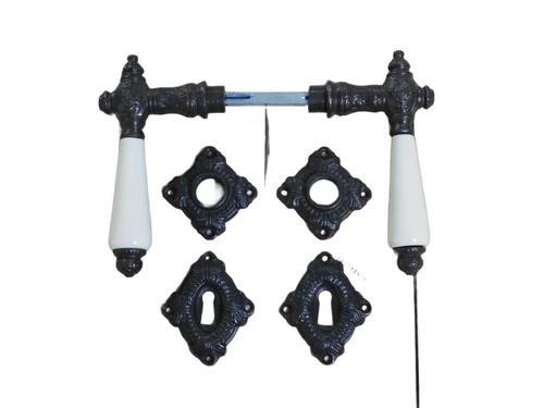 Set of 2 latches with ceramic handle, Kluntje, 2 jack rosettes, 2 rosettes Castle, for interior doors, dark brown iron