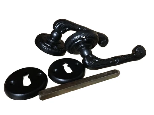 Deurbeslag-set-BB-Fancy black, degelijke set.
