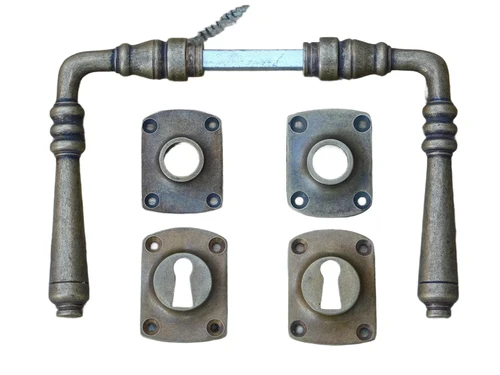Set Door Hardware - Handles and Rosettes - BB - Brass Tumbled