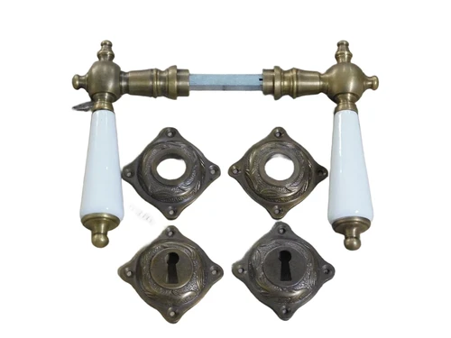 Klassieke set deurbeslag - Art Nouveau - messing gepatineerd