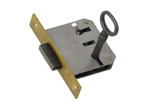 Case lock with key - 30 mm