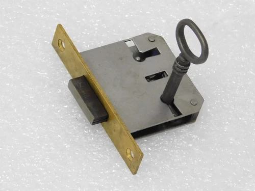 Cabinet Lock with Key - 35 mm