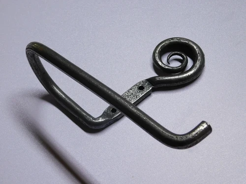 Toilet roll holder Spirala - Hand-forged - Iron