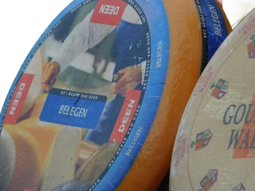 Dekorativer Käse-Laib – Ø 35 cm – verschiedene Sorten