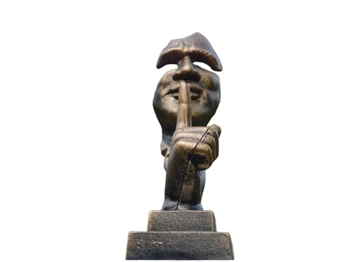 Statue The Whisperer - Bronze look - Cast iron