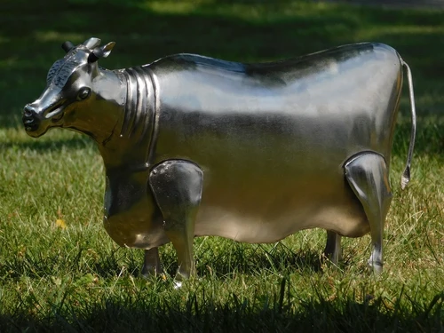 Statue Cow - metal - chrome colour, last one!!