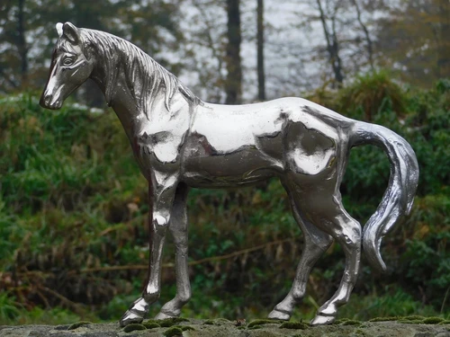 Horse statue - nickel-plated aluminum - decorative item