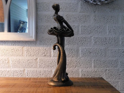 Beeld van een ballerina, gietijzer, brons-look, huisdecoratie